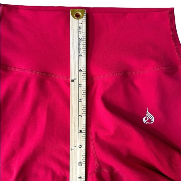 Ryderwear | NKD High Waisted Legging in Cherry Red, Women’s Size Medium - Picture 4 of 5